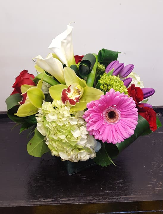 Viva Maky designer signature arrangement with garden roses and dahlias