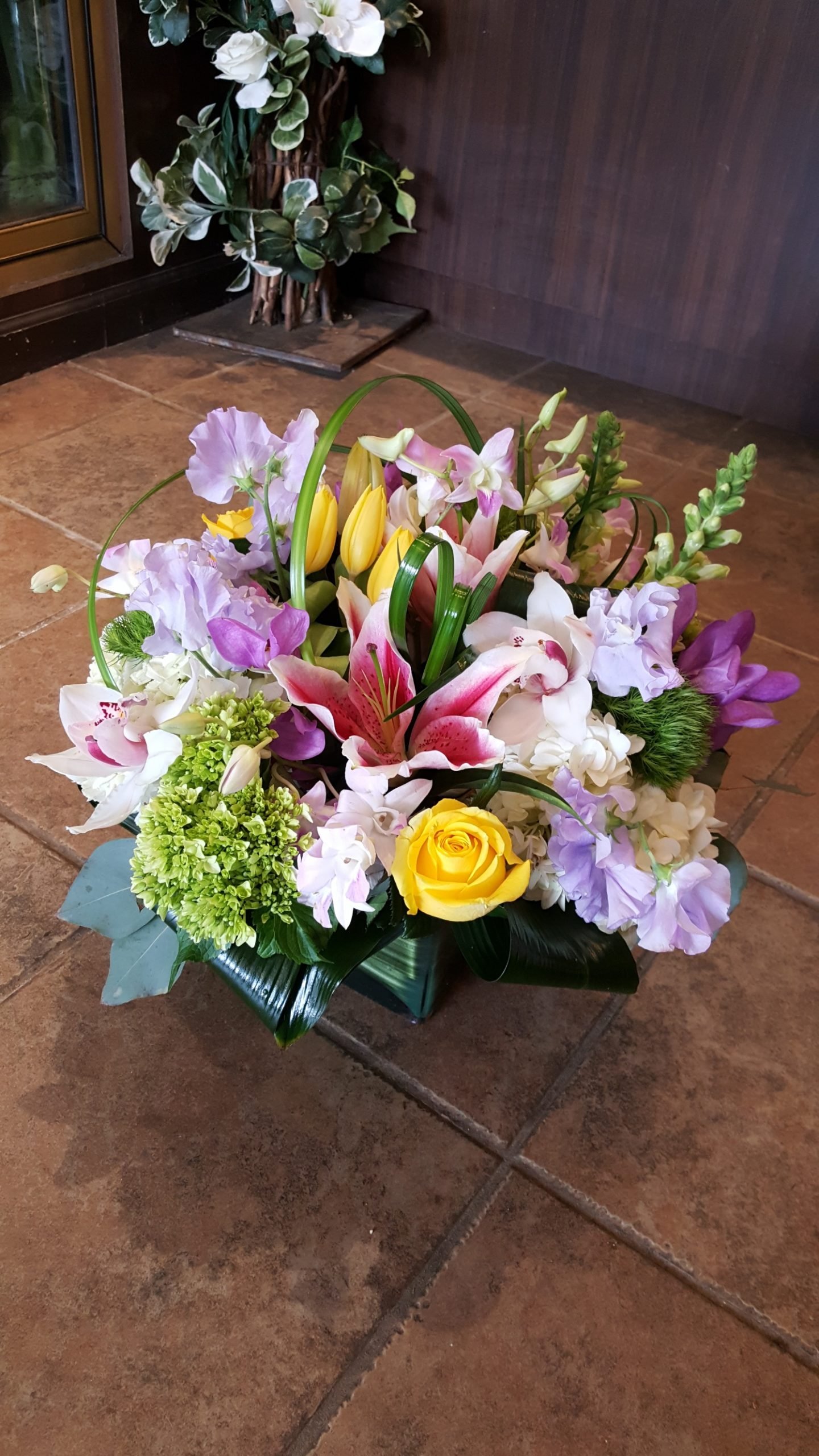 Flores Dulces bouquet in pink and lavender